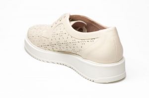  Cream