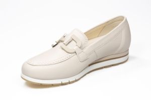  Cream